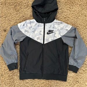 Nike kids windbreaker jacket
